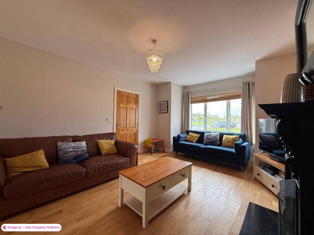 Semi-detached house for Sale in Charlestown, Mayo