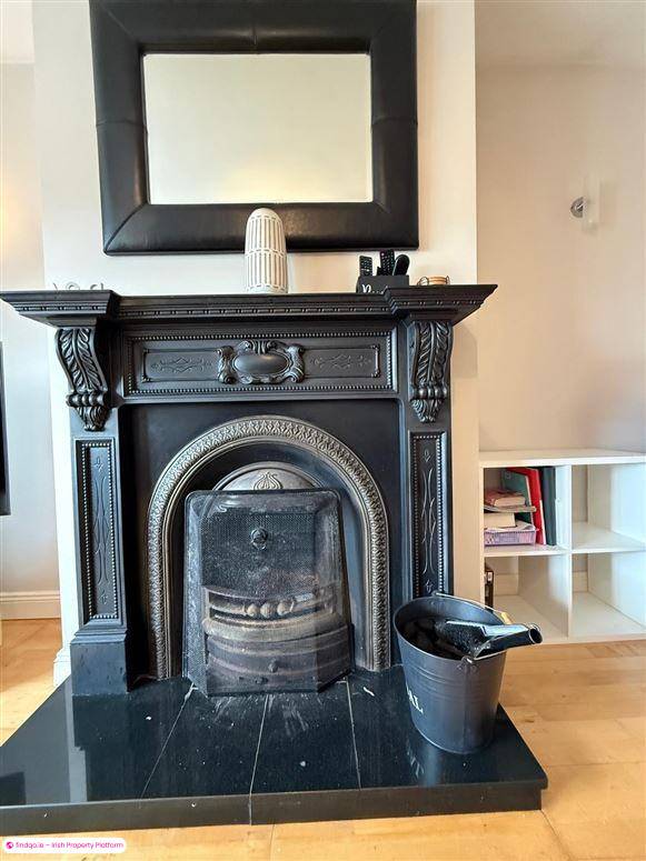 Semi-detached house for Sale in Charlestown, Mayo