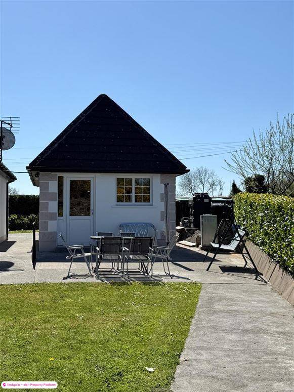Detached house for Sale in Charlestown, Mayo