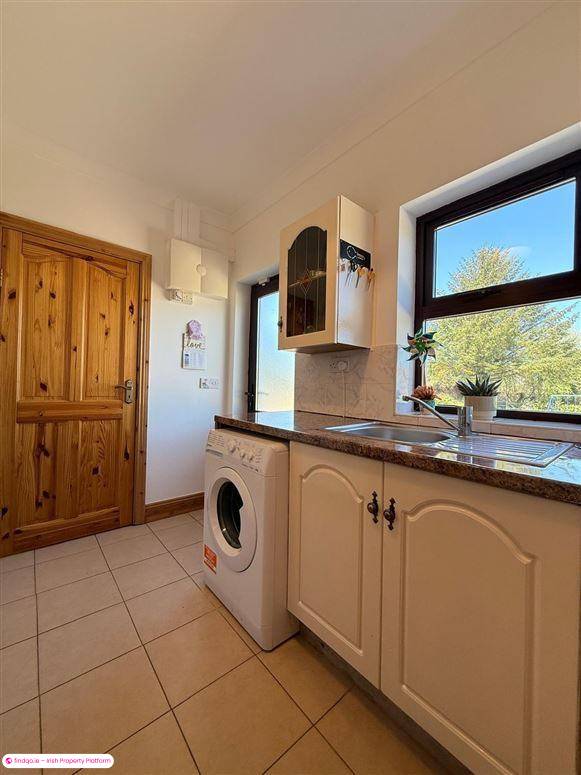 Detached house for Sale in Charlestown, Mayo