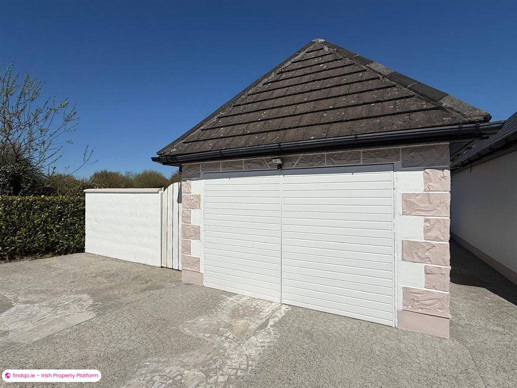 Detached house for Sale in Charlestown, Mayo