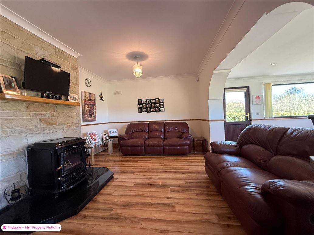 Detached house for Sale in Charlestown, Mayo