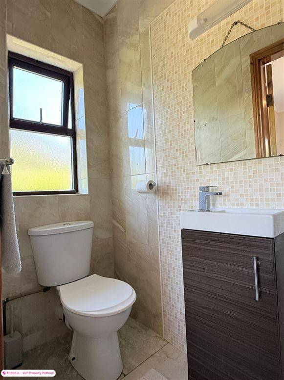 Detached house for Sale in Charlestown, Mayo