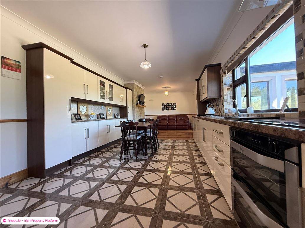 Detached house for Sale in Charlestown, Mayo