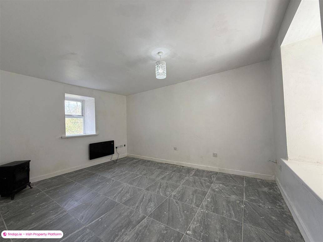 Detached house for Sale in Ballaghaderreen, Roscommon