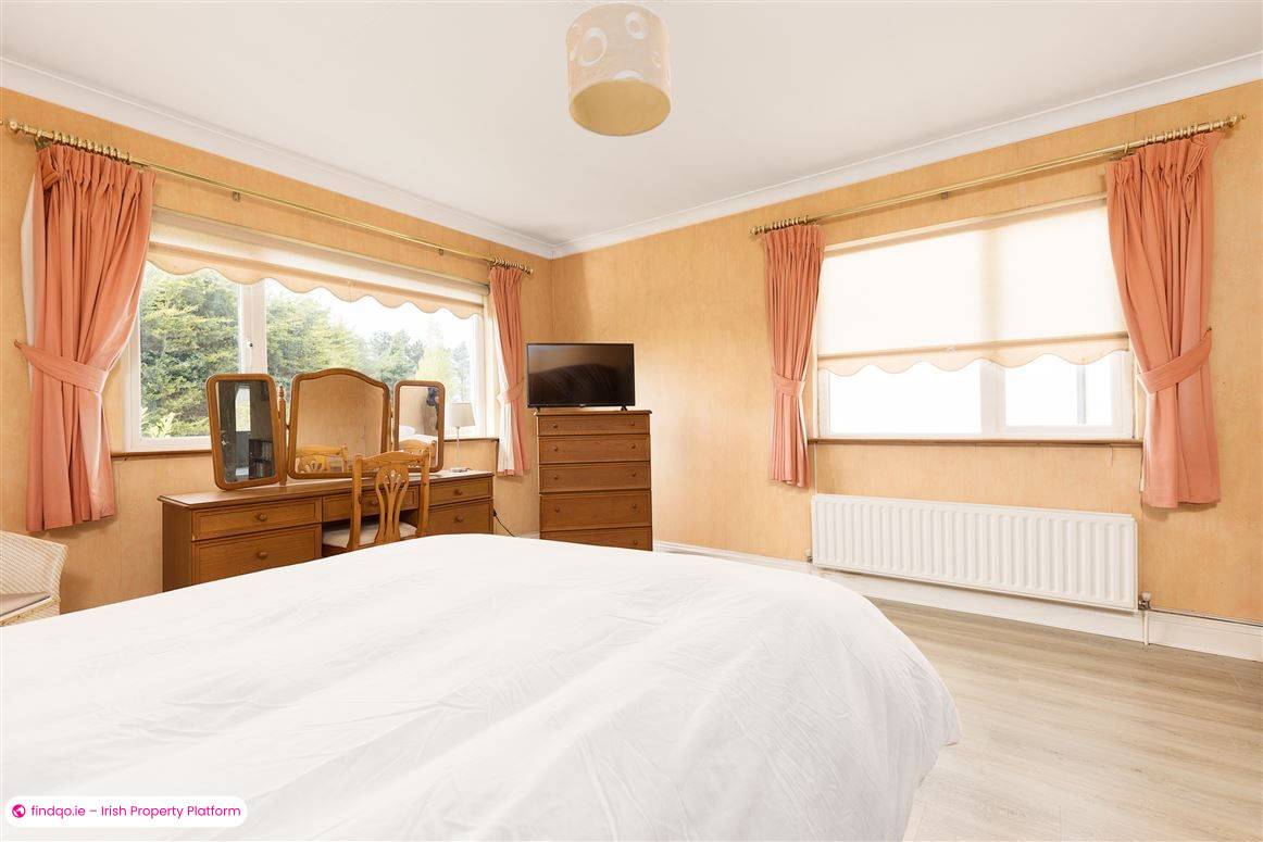 Detached house for Sale in Castleknock, Dublin 15