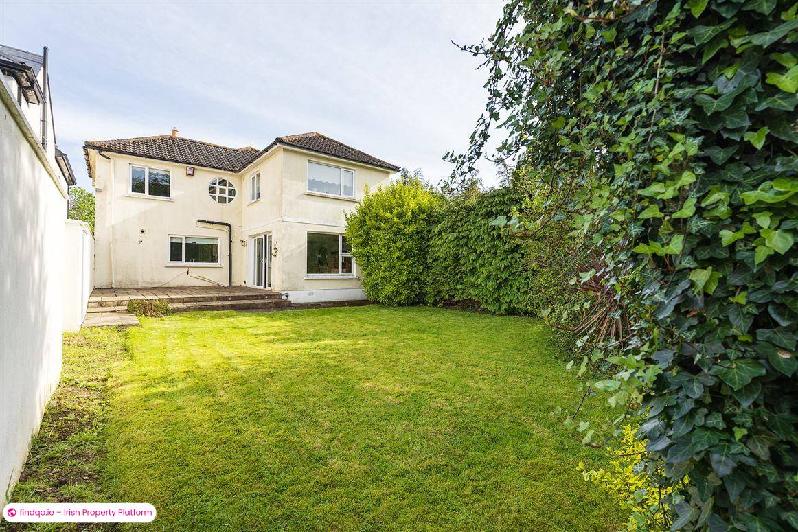 Detached house for Sale in Castleknock, Dublin 15