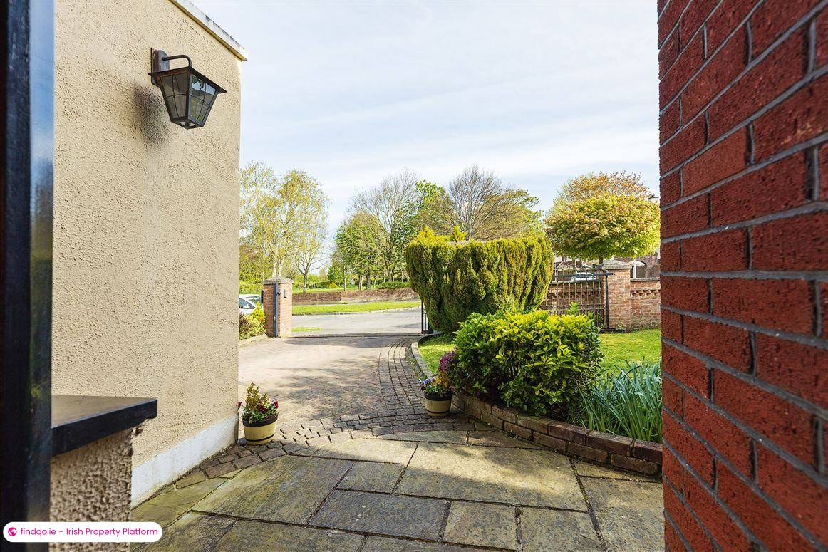 Detached house for Sale in Castleknock, Dublin 15