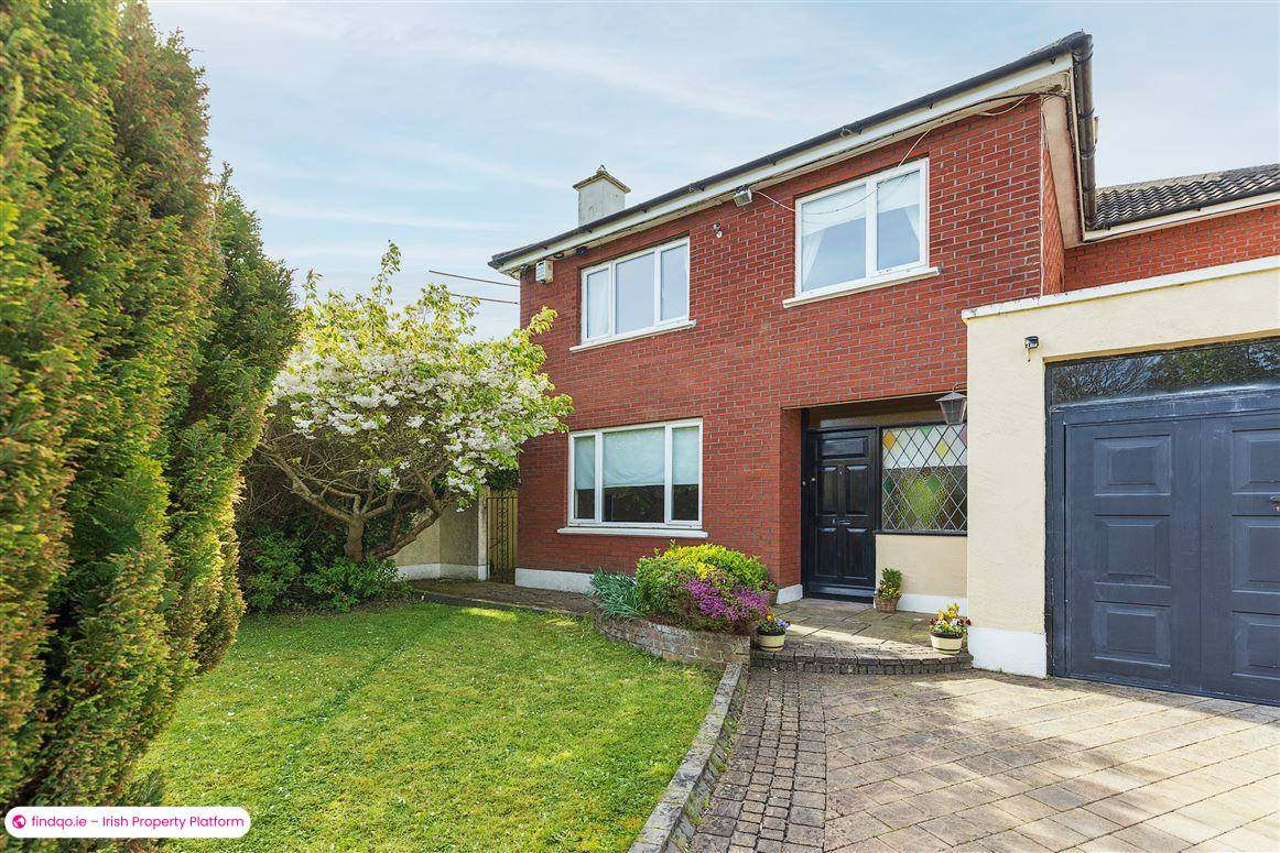Detached house for Sale in Castleknock, Dublin 15