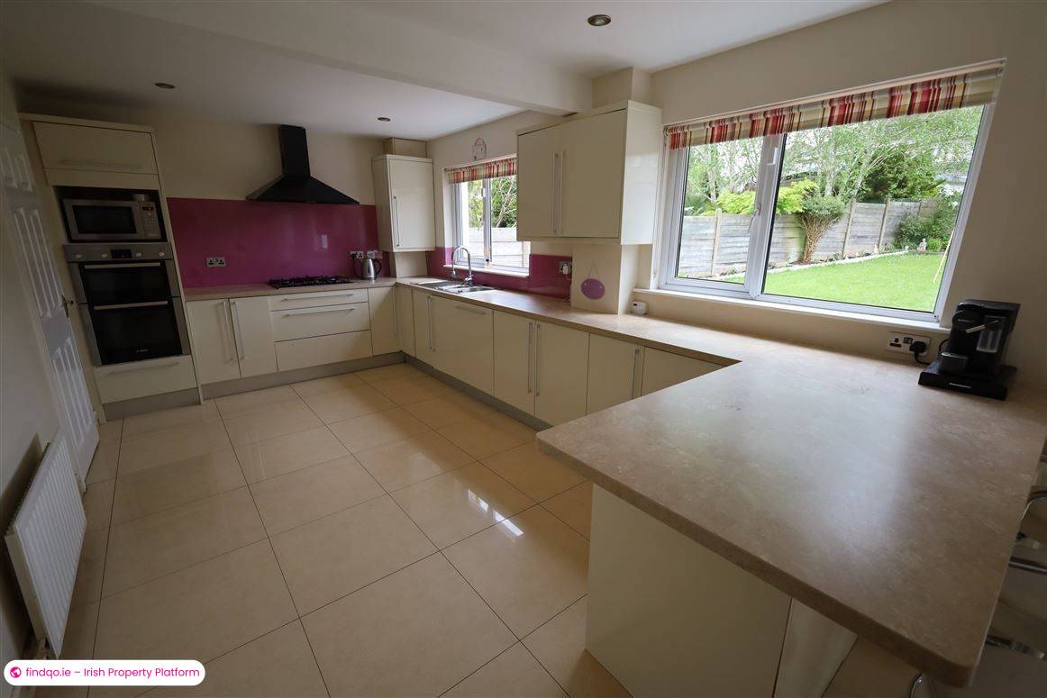 Semi-detached house for Sale in Passage West, Cork