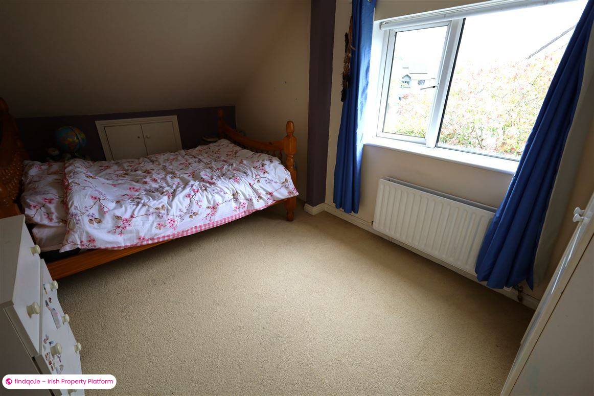 Semi-detached house for Sale in Passage West, Cork