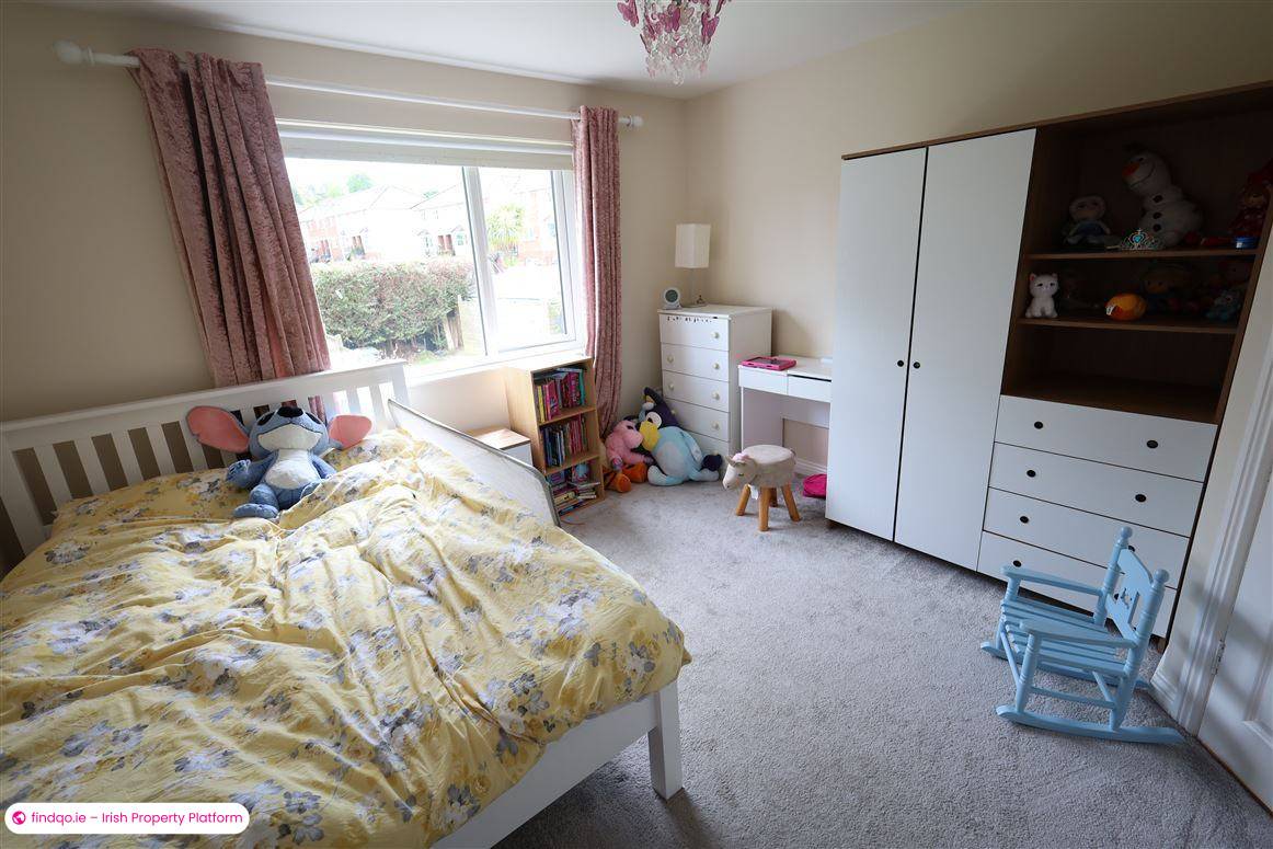 Semi-detached house for Sale in Passage West, Cork