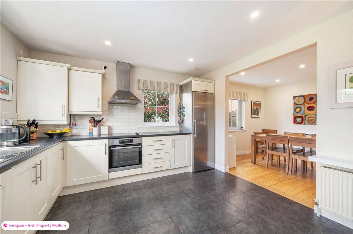 Detached house for Sale in Passage West, Cork