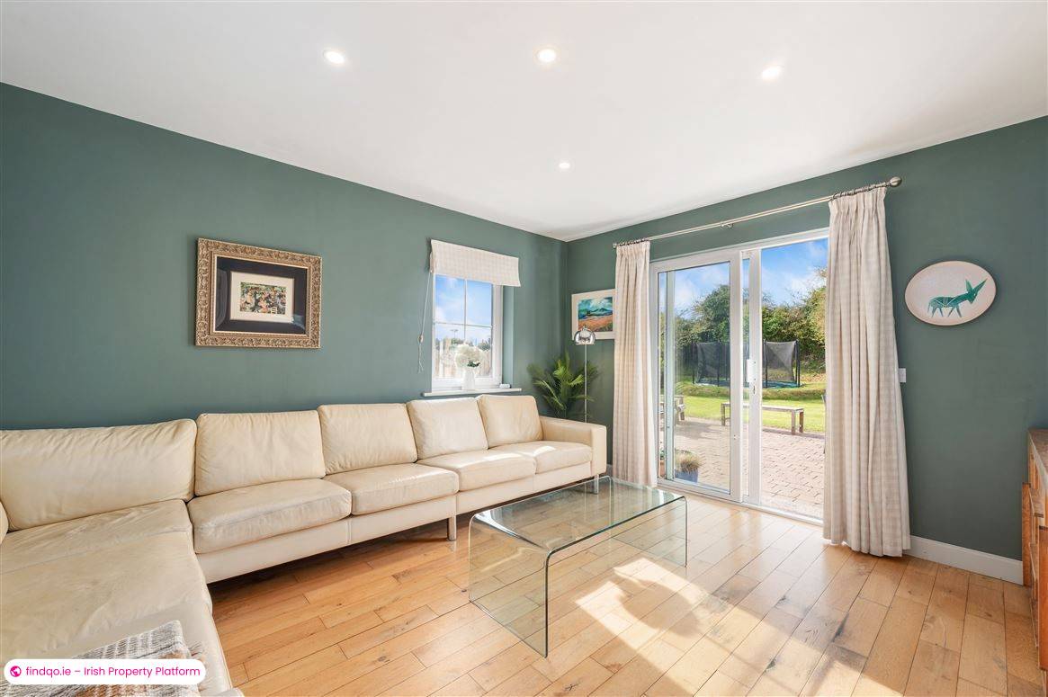 Detached house for Sale in Passage West, Cork