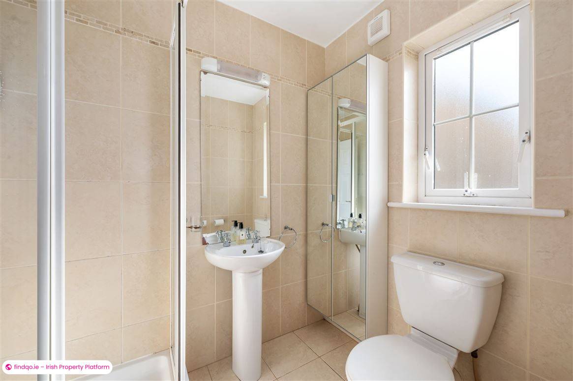 Detached house for Sale in Passage West, Cork