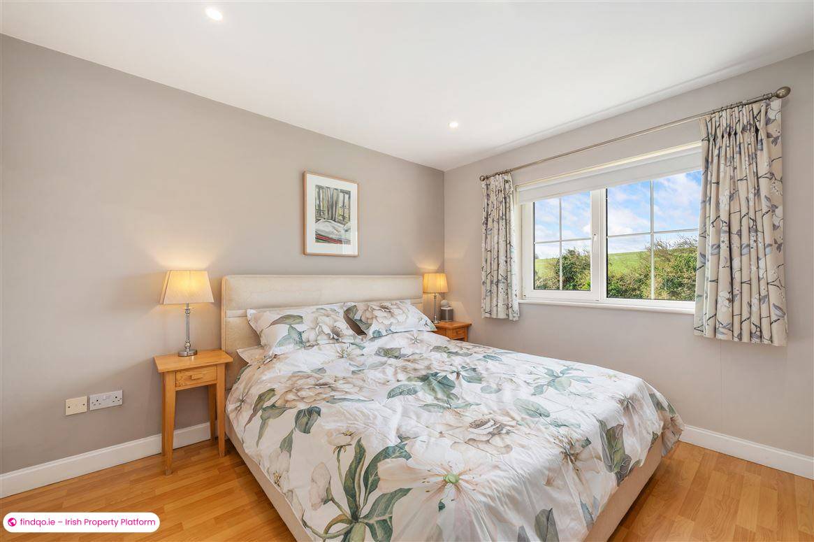 Detached house for Sale in Passage West, Cork