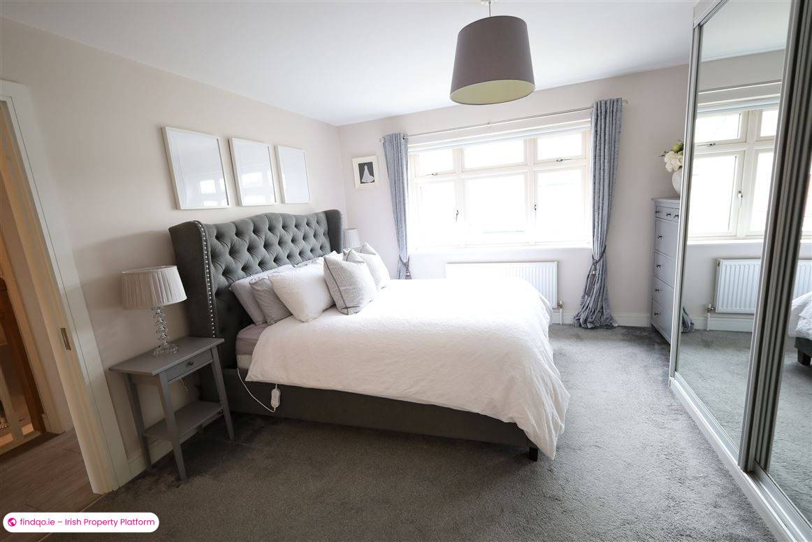Semi-detached house for Sale in Carrigaline, Cork