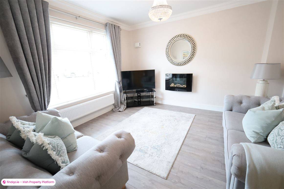 Semi-detached house for Sale in Carrigaline, Cork