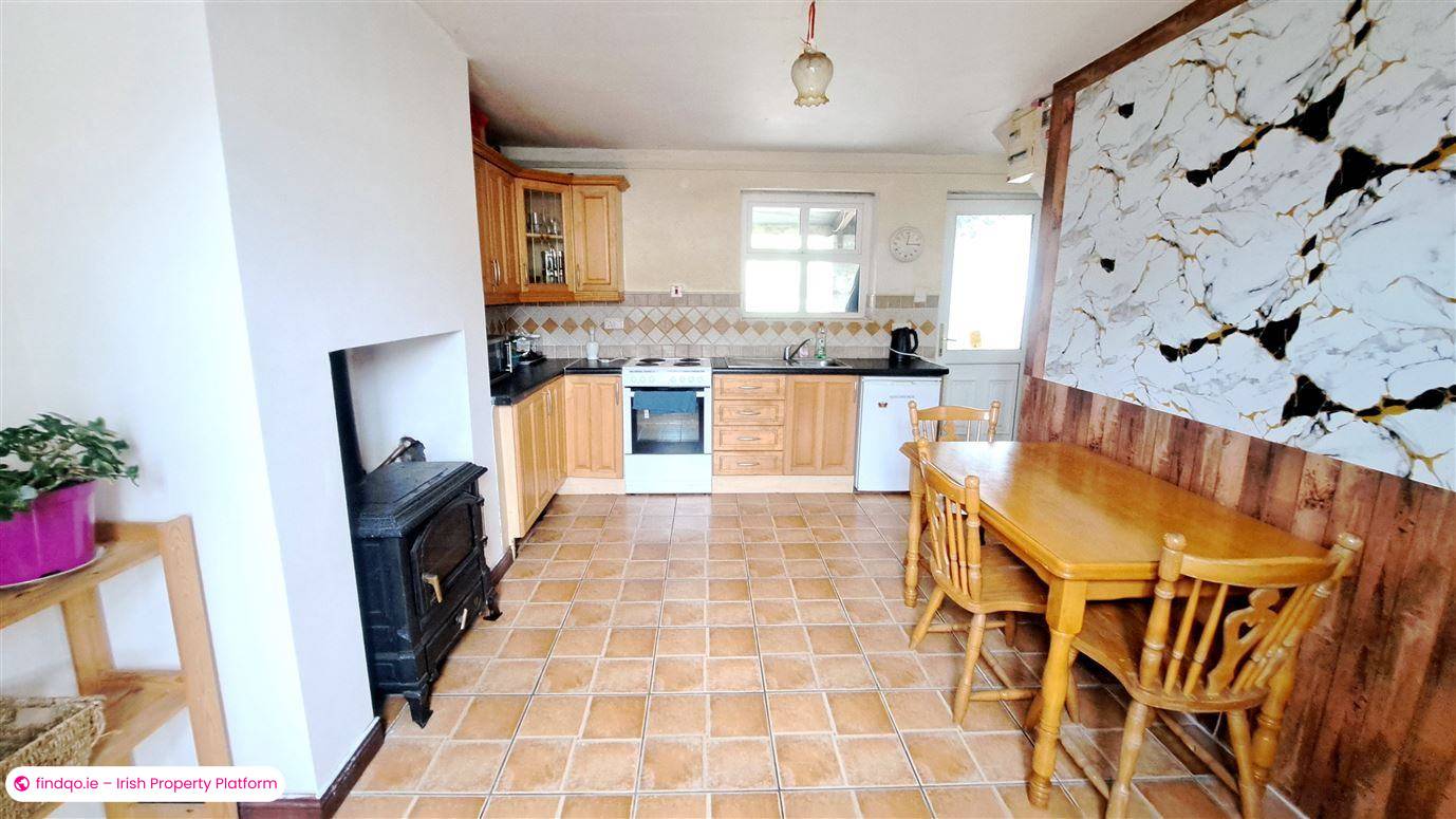 Terraced house for Sale in Ballyporeen, Tipperary