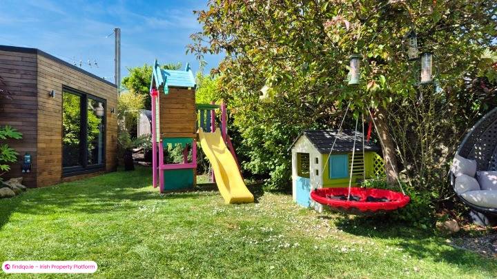 End of terrace house for Sale in Sutton, Dublin 13