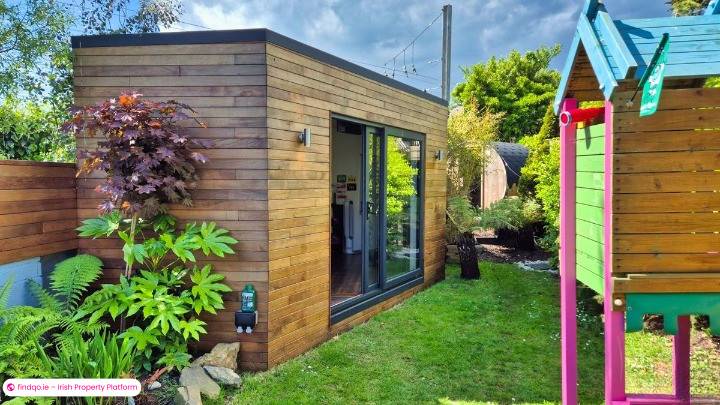 End of terrace house for Sale in Sutton, Dublin 13
