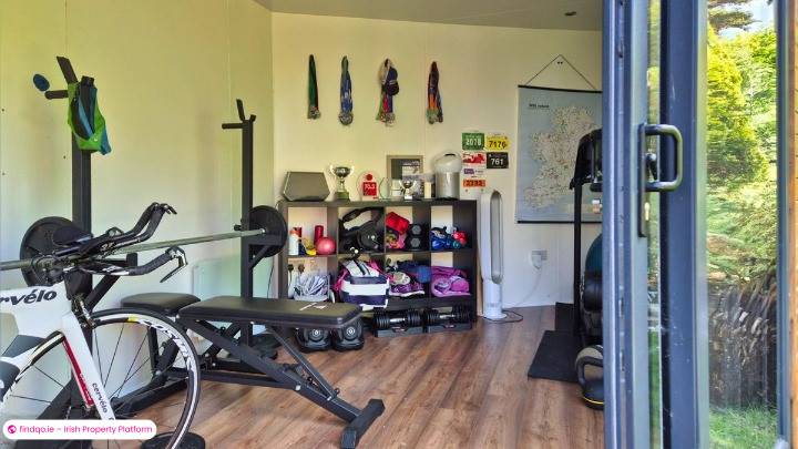 End of terrace house for Sale in Sutton, Dublin 13