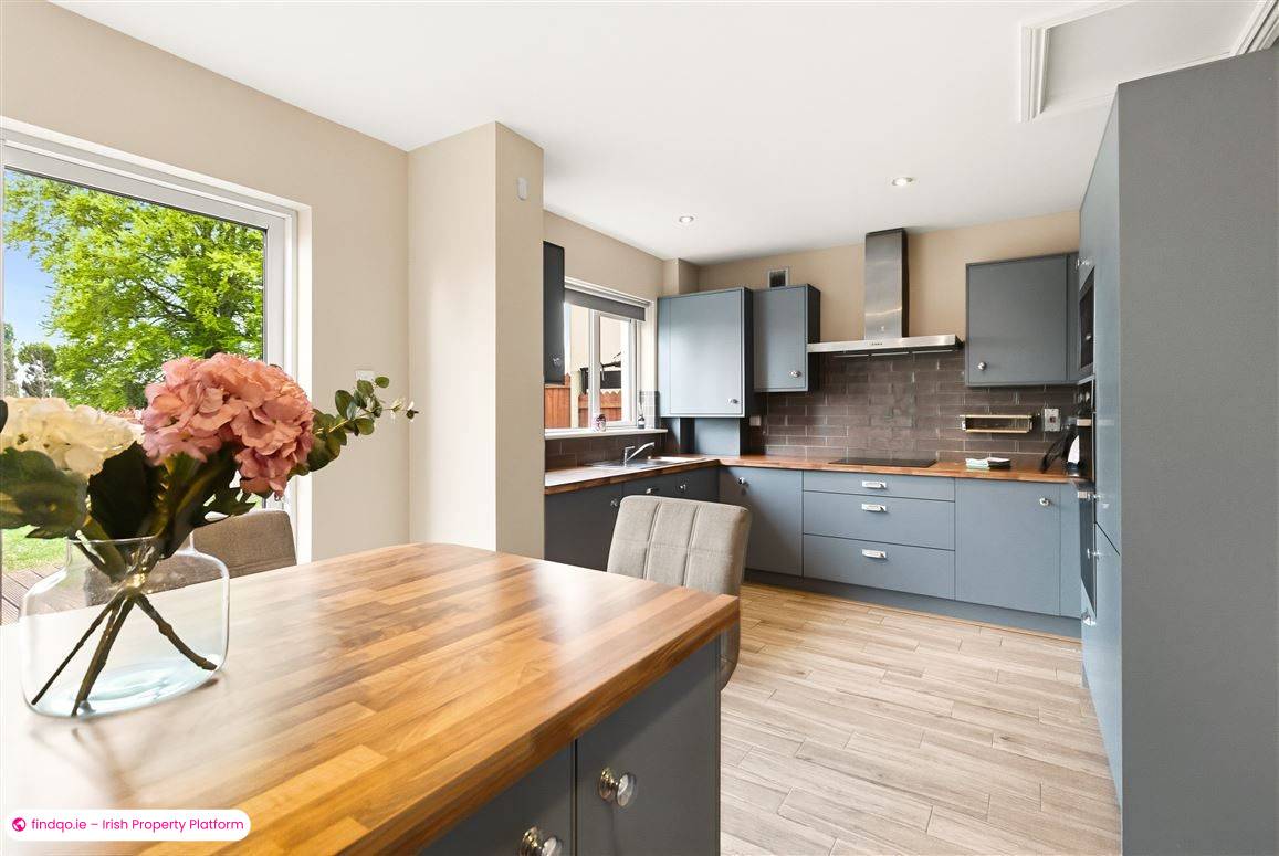Semi-detached house for Sale in Glanmire, Cork