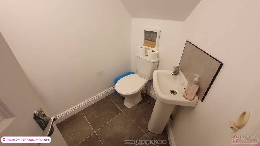 Terraced house for Sale in Carrick-on-Shannon, Leitrim