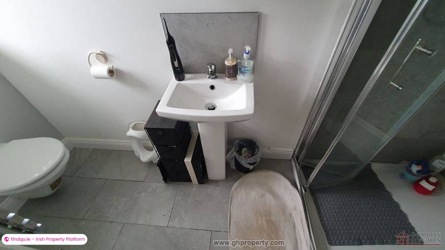Terraced house for Sale in Carrick-on-Shannon, Leitrim