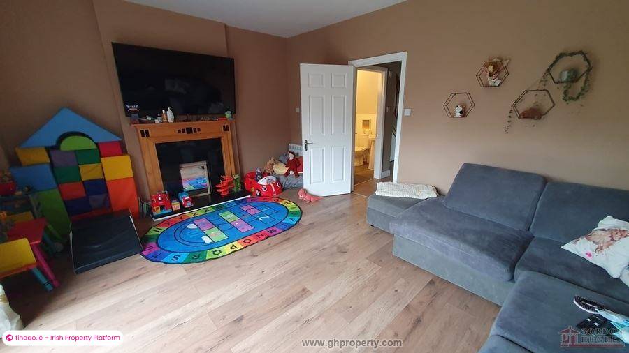 Terraced house for Sale in Carrick-on-Shannon, Leitrim