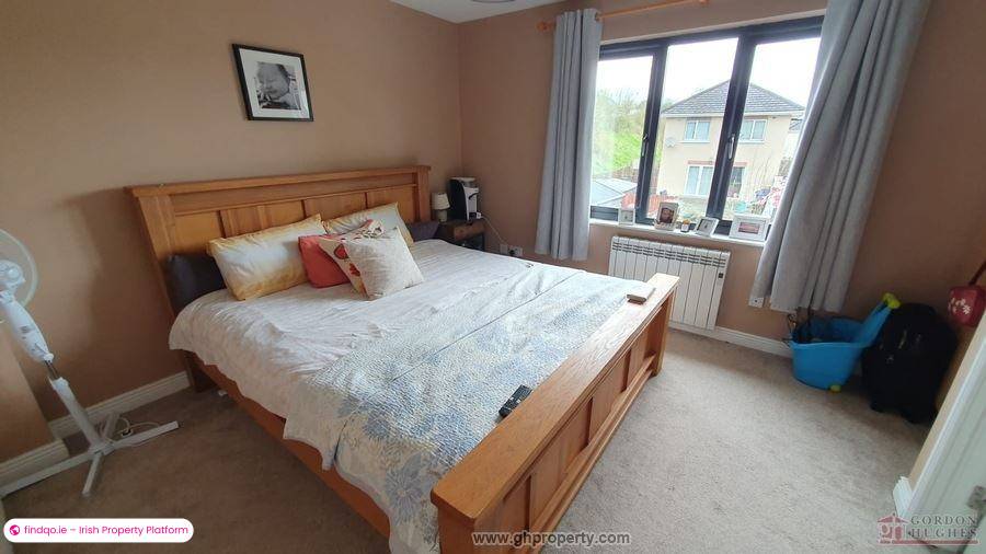 Terraced house for Sale in Carrick-on-Shannon, Leitrim