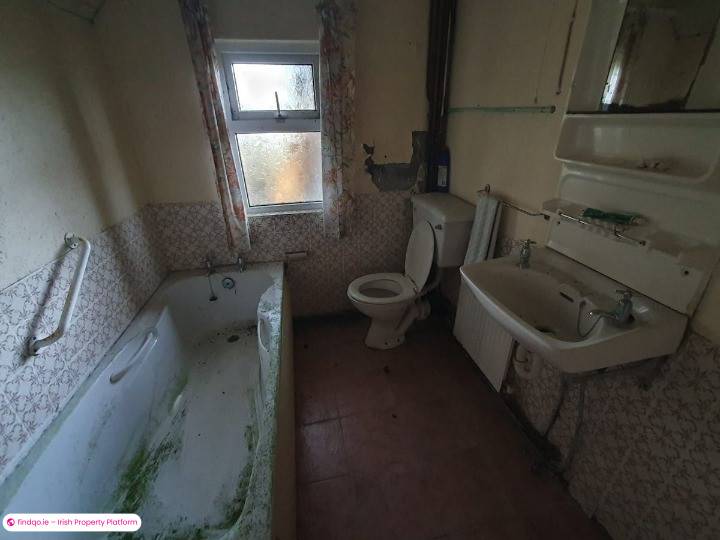 Detached house for Sale in Kilnagross, Leitrim