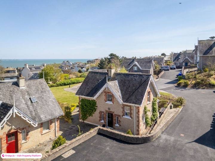 Detached house for Sale in Dunmore East, Waterford