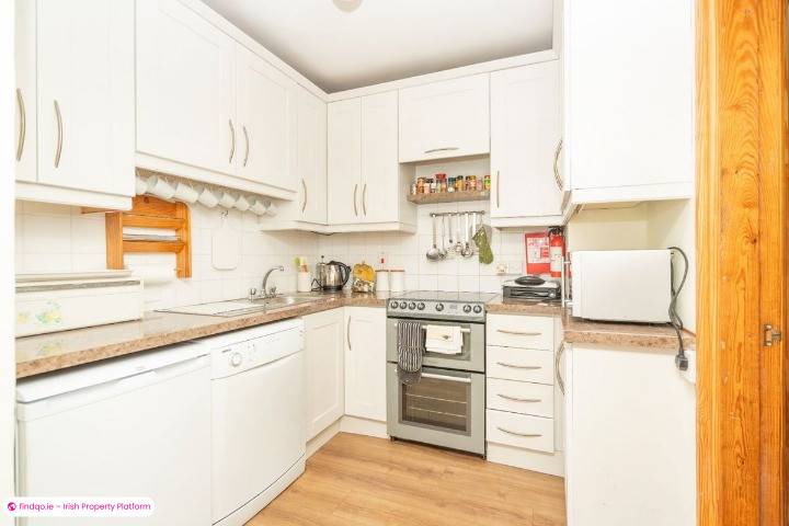 Detached house for Sale in Dunmore East, Waterford
