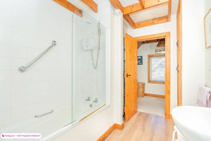 Detached house for Sale in Dunmore East, Waterford