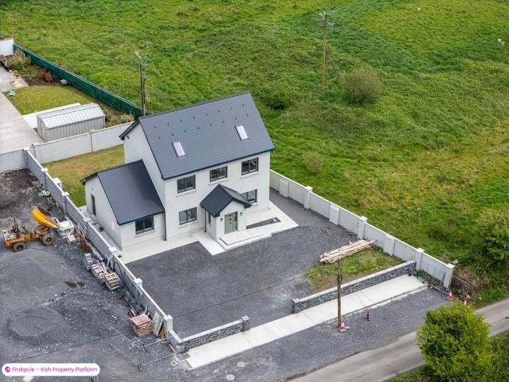 Detached house for Sale in Claregalway, Galway