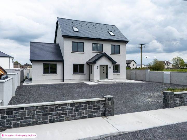 Detached house for Sale in Claregalway, Galway