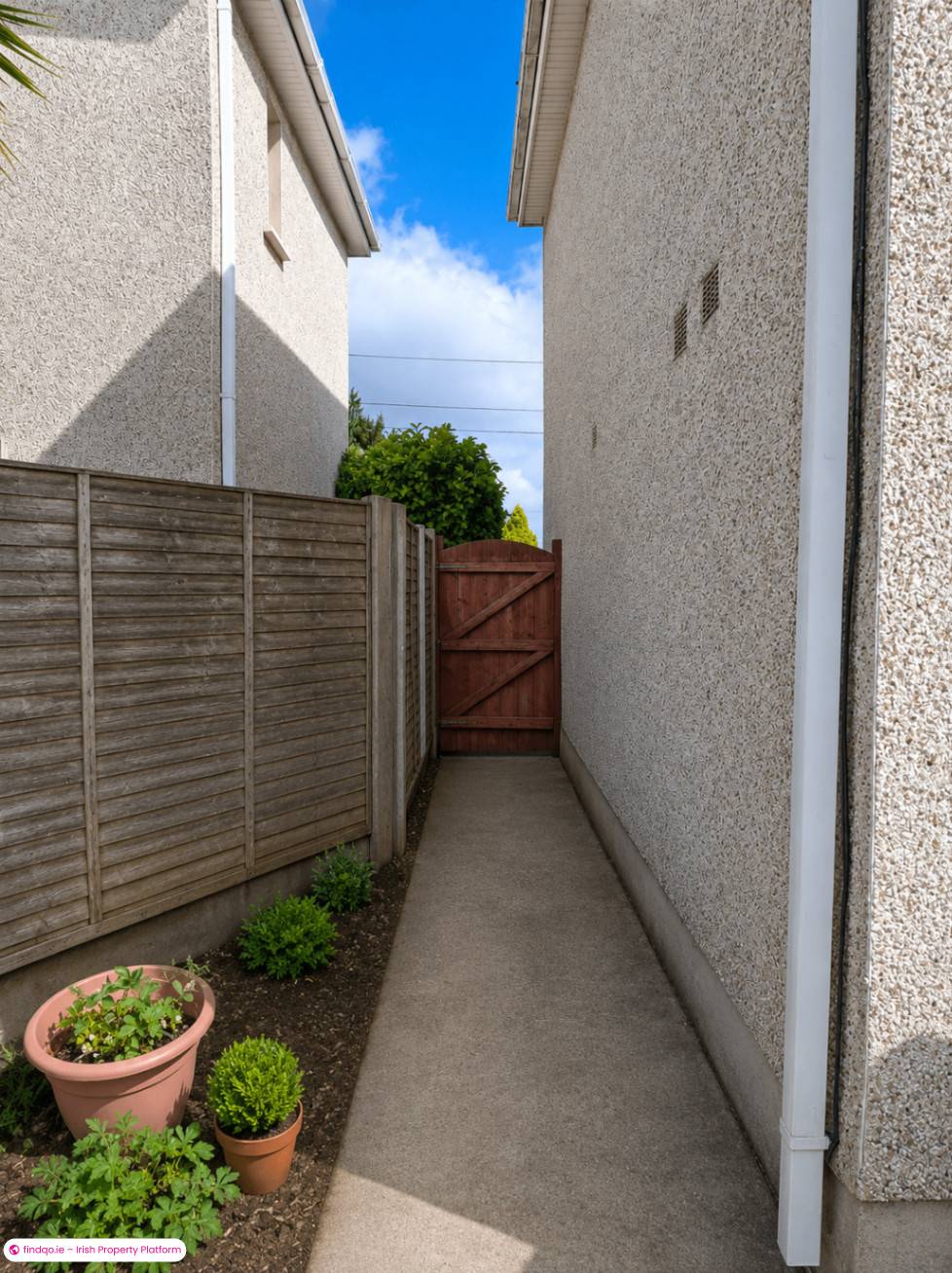 Semi-detached house for Sale in Tyrrelstown, Dublin 15