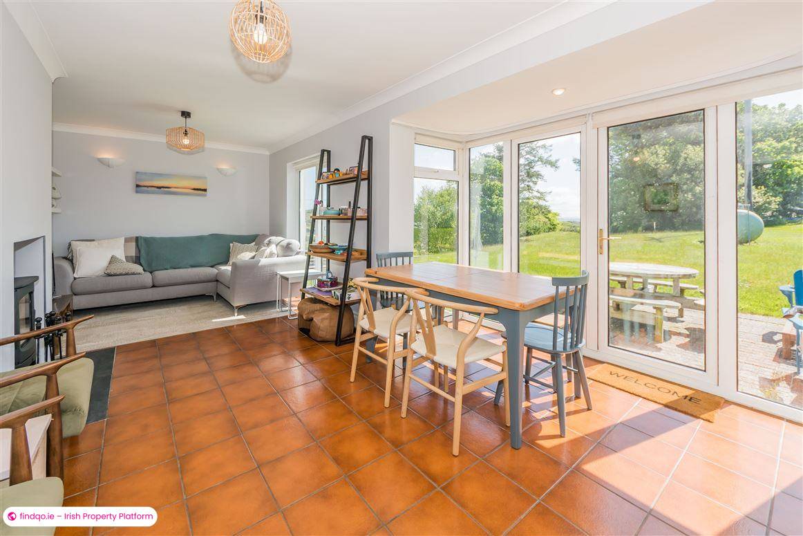 Detached house for Sale in Goleen, Cork
