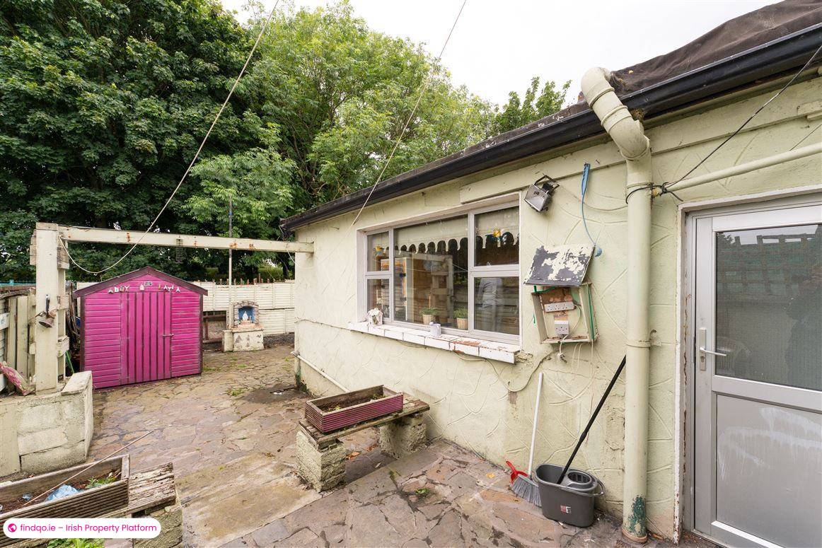 End of terrace house for Sale in Drimnagh, Dublin 12