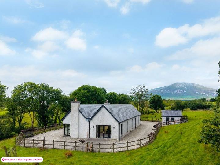 Detached house for Sale in Cuilkillew, Mayo