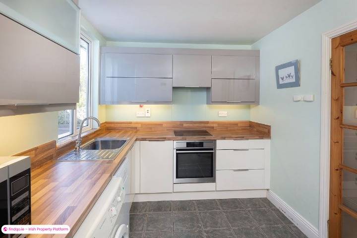 Detached house for Sale in Ballycotton, Cork