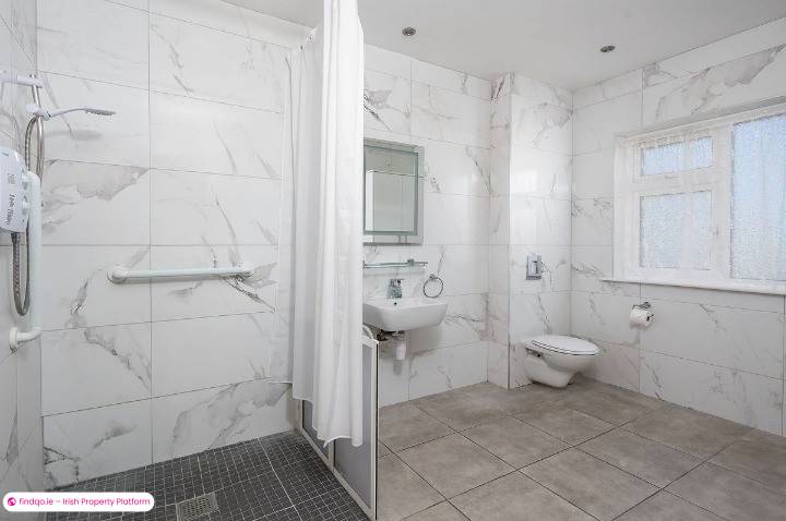 Detached house for Sale in Ballycotton, Cork