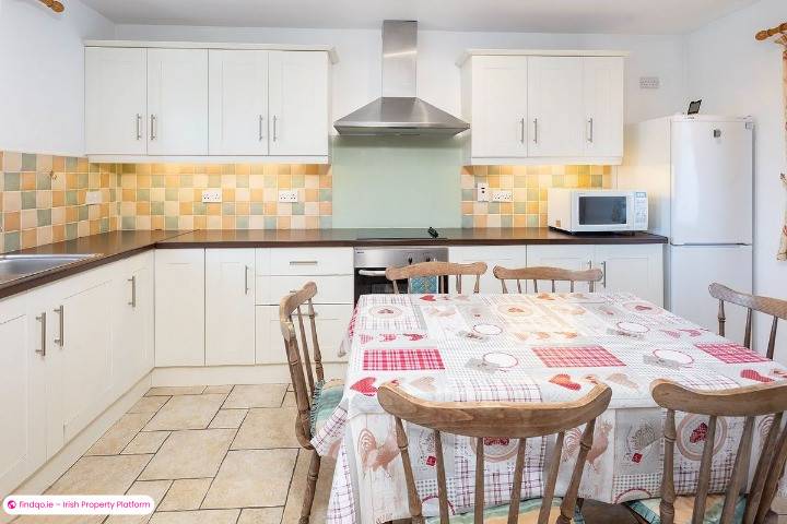 Semi-detached house for Sale in Ballycotton, Cork