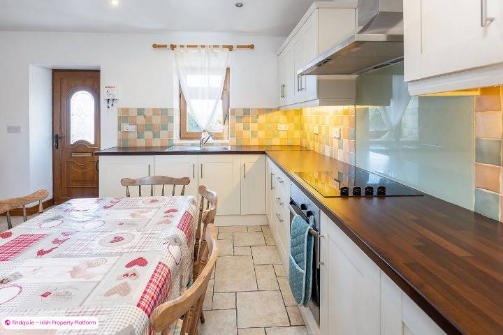 Semi-detached house for Sale in Ballycotton, Cork