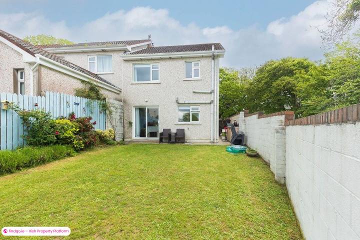 Semi-detached house for Sale in Whitegate, Cork