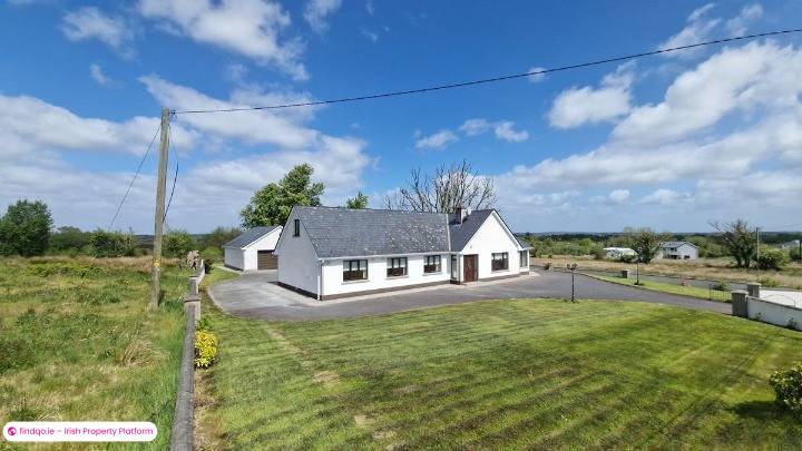 Detached house for Sale in Castlerea, Roscommon