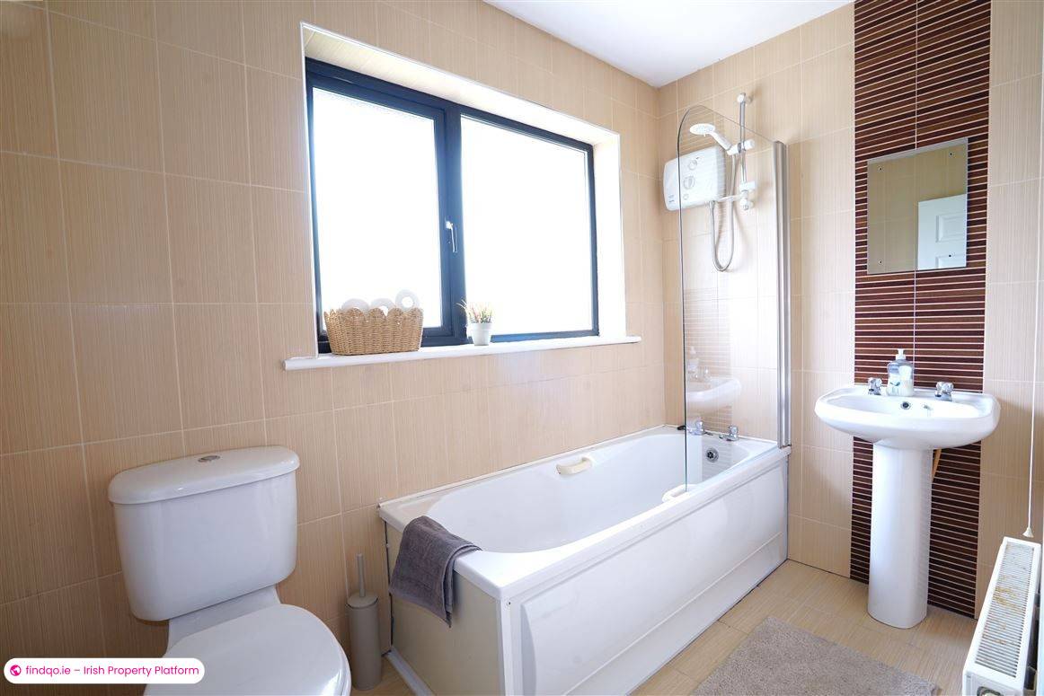 Detached house for Sale in Waterford City Centre, Waterford