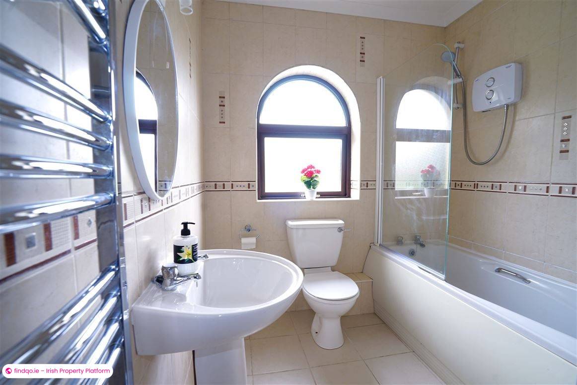 Semi-detached house for Sale in Slieverue, Kilkenny