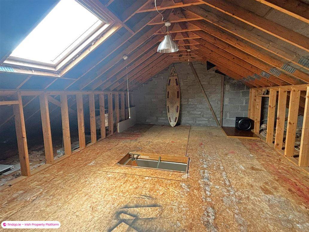 Semi-detached house for Sale in Slieverue, Kilkenny